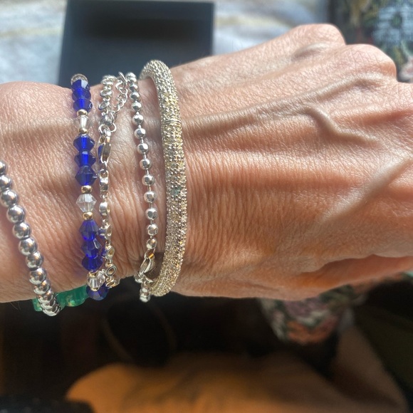 Elegant 7” sparkle gold silver with tiny crystals hinge bracelet - Picture 6 of 6